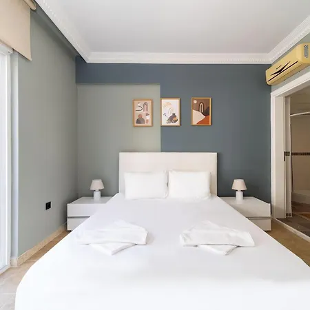 Apartment Amazing Flat Within Walking Distance To Private Beach With Shared Pool And Sea & Pool View In Aksu Antalya