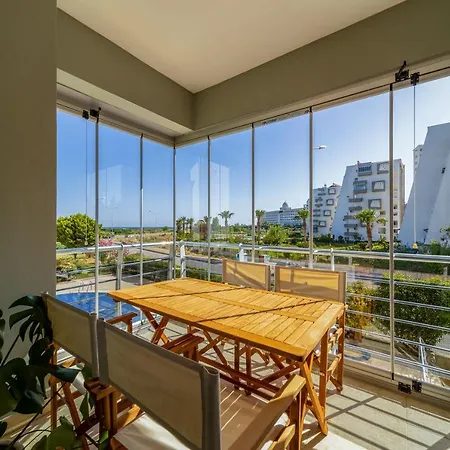 Apartment Amazing Flat Within Walking Distance To Private Beach With Shared Pool And Sea & Pool View In Aksu Antalya *