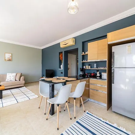 Amazing Flat Within Walking Distance To Private Beach With Shared Pool And Sea & Pool View In Aksu Antalya * Aksu (Antalya)
