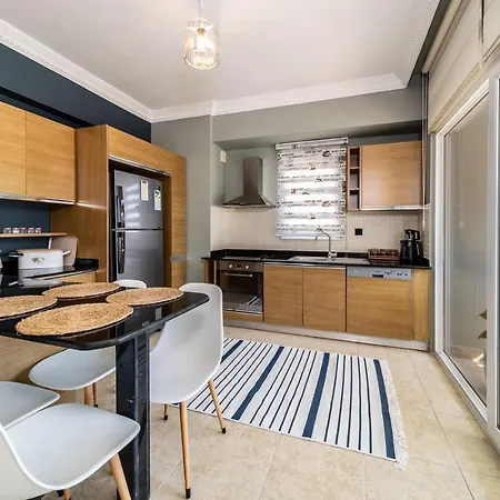 Amazing Flat Within Walking Distance To Private Beach With Shared Pool And Sea & Pool View In Aksu Antalya Aksu (Antalya)